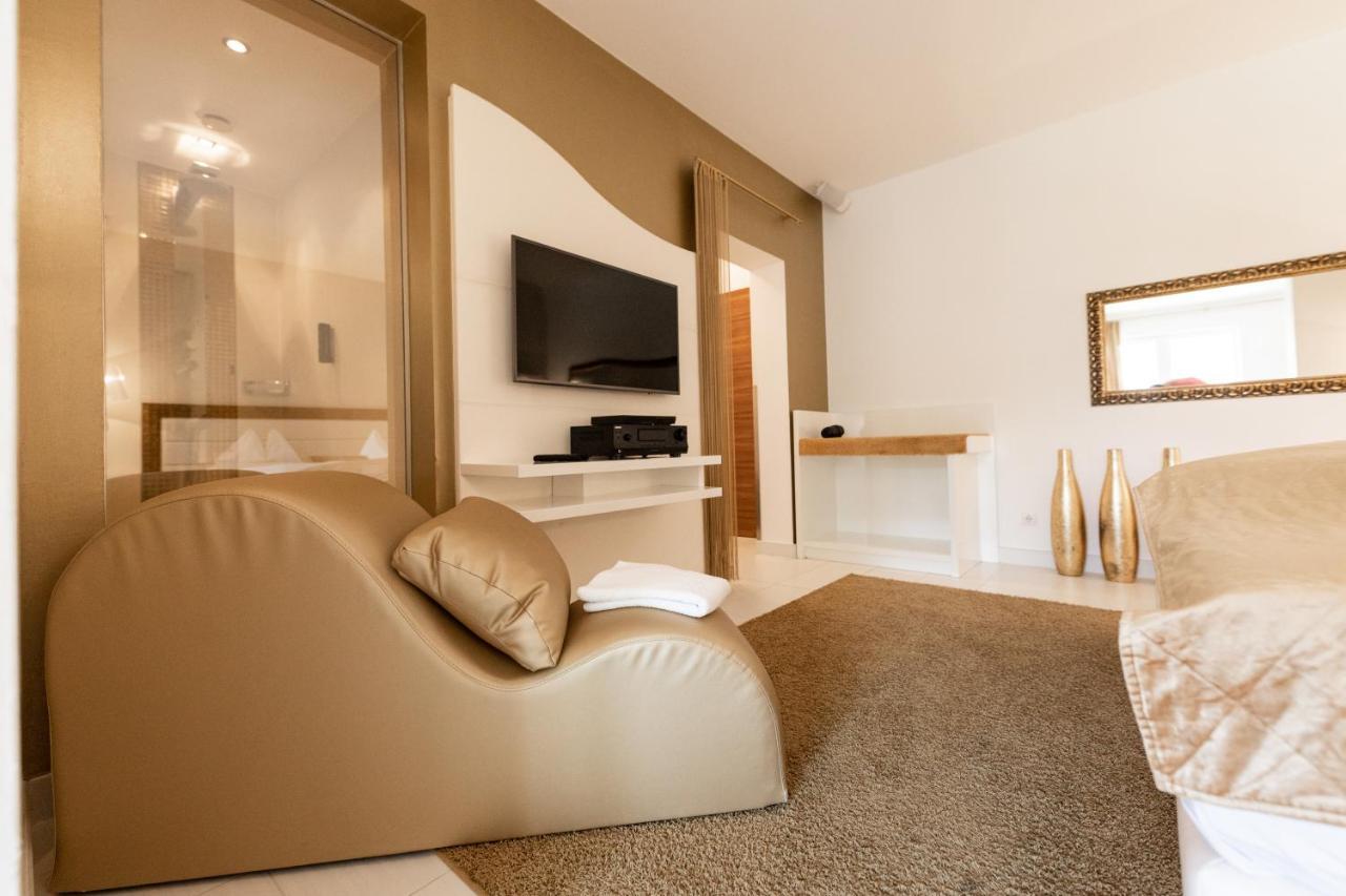 Maiers Kuschelhotel Loipersdorf Deluxe - Adults Only Лойперсдорф-бай-Фюрстенфельд Экстерьер фото