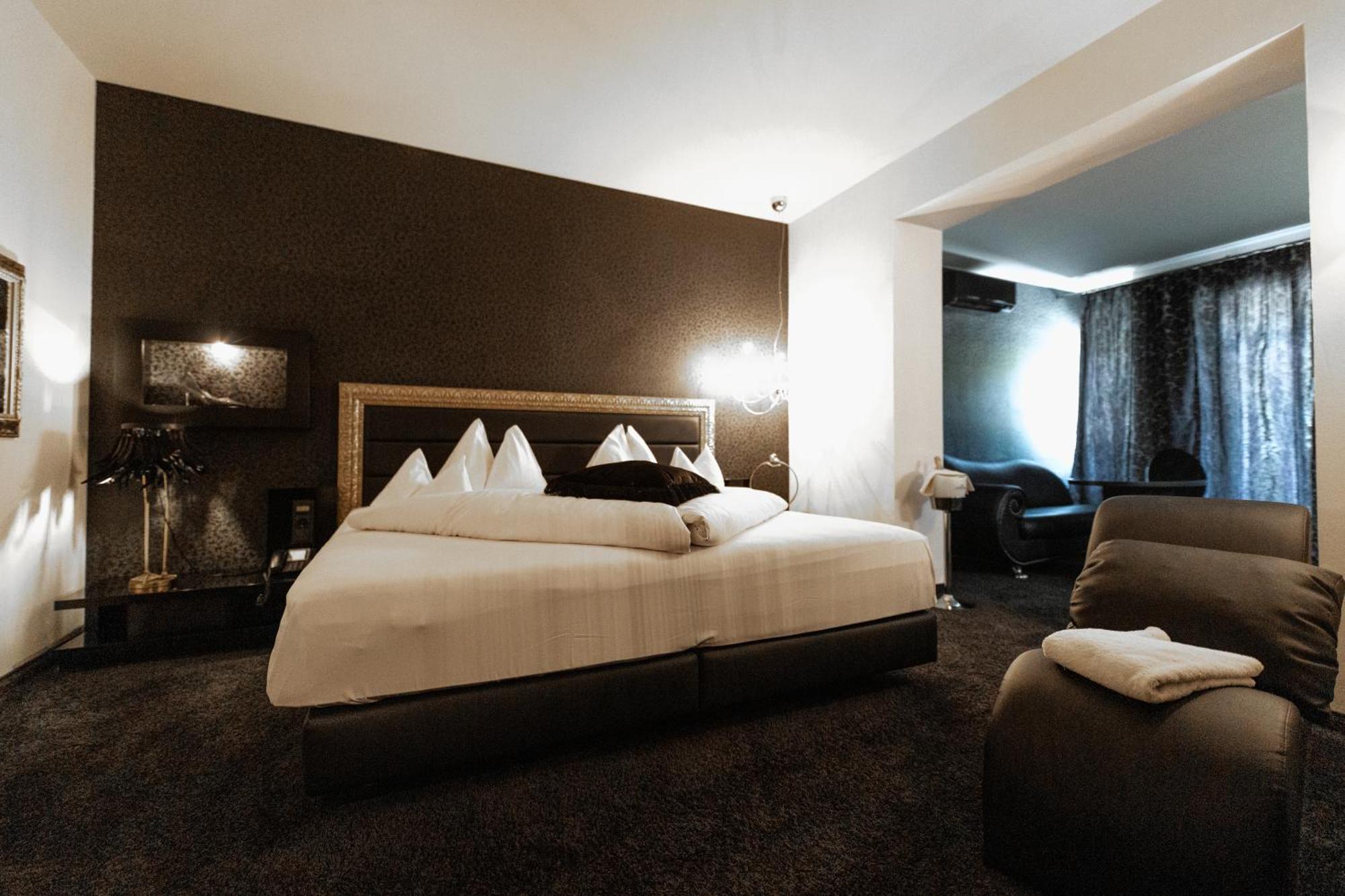 Maiers Kuschelhotel Loipersdorf Deluxe - Adults Only Лойперсдорф-бай-Фюрстенфельд Экстерьер фото