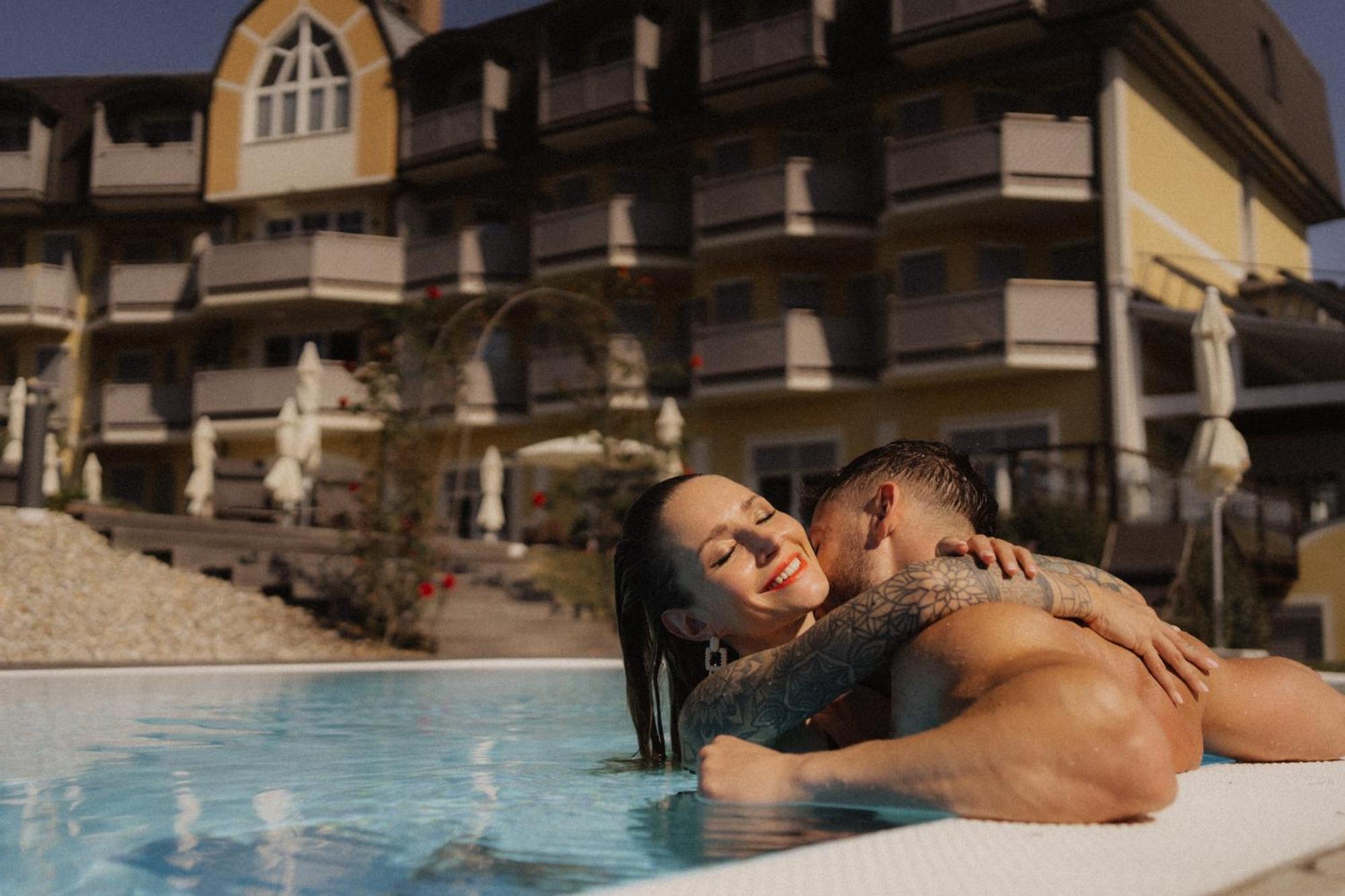 Maiers Kuschelhotel Loipersdorf Deluxe - Adults Only Лойперсдорф-бай-Фюрстенфельд Экстерьер фото