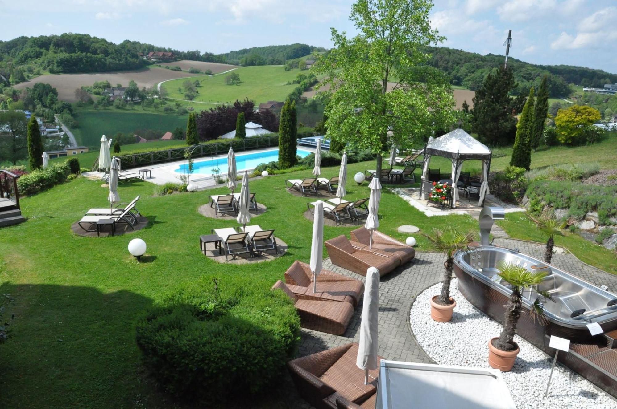 Maiers Kuschelhotel Loipersdorf Deluxe - Adults Only Лойперсдорф-бай-Фюрстенфельд Экстерьер фото