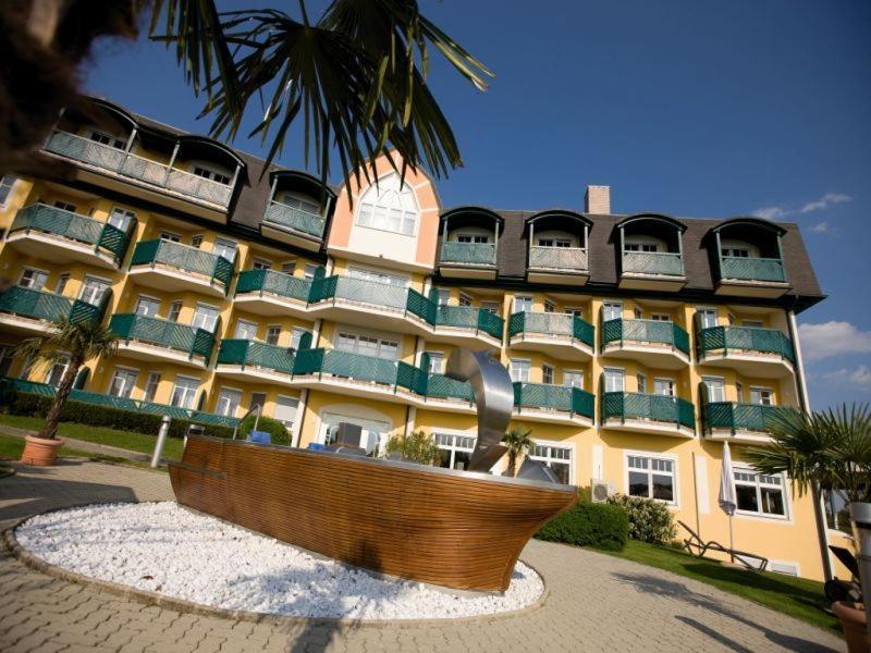 Maiers Kuschelhotel Loipersdorf Deluxe - Adults Only Лойперсдорф-бай-Фюрстенфельд Экстерьер фото