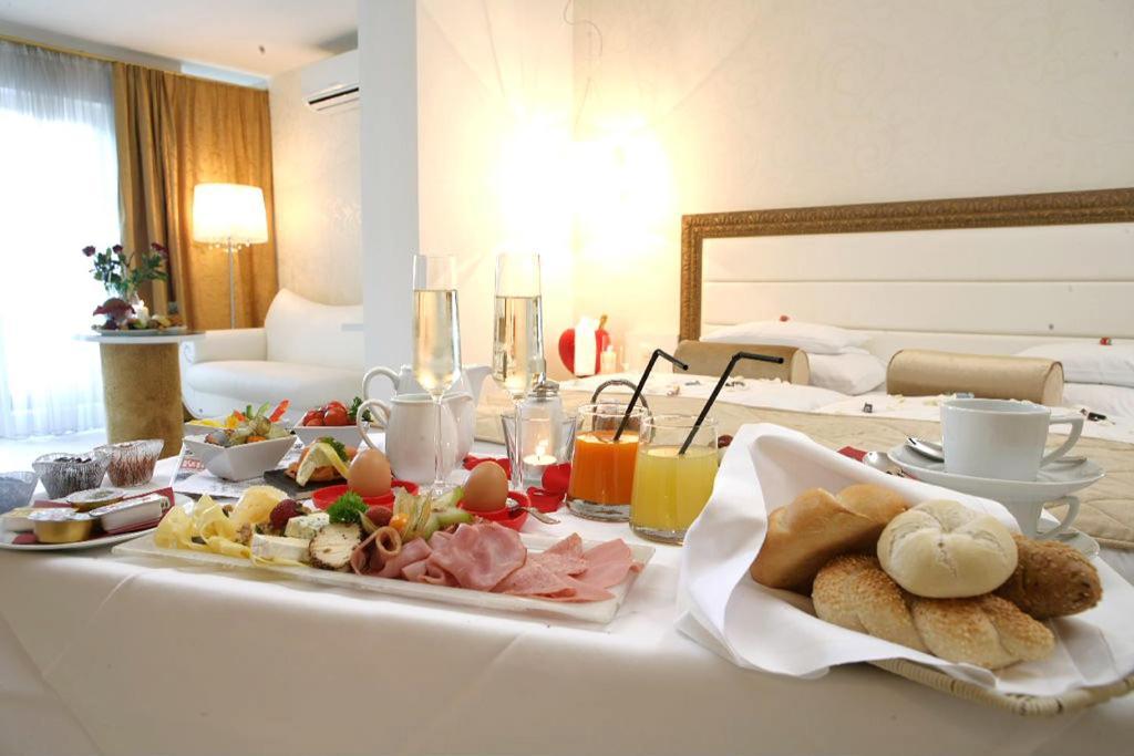 Maiers Kuschelhotel Loipersdorf Deluxe - Adults Only Лойперсдорф-бай-Фюрстенфельд Экстерьер фото